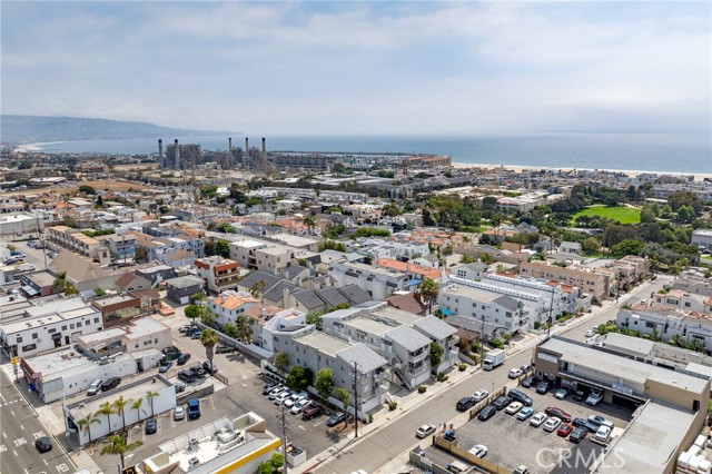 726 5th Street, Hermosa Beach, California 90254, ,Residential Income,For Sale,5th,SB25112791