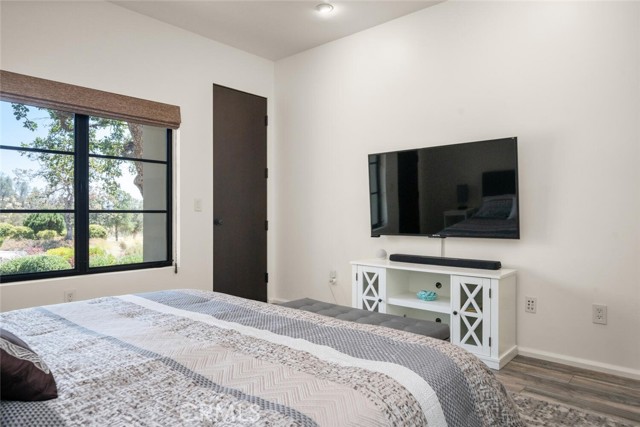 Detail Gallery Image 36 of 71 For 880 Whispering Winds Ln, Chico,  CA 95928 - 3 Beds | 3/1 Baths