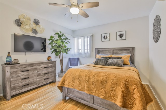 1030 E 2nd Street, Long Beach CA: https://media.crmls.org/medias/b388867a-4bdc-4212-bbc6-5ea301336c79.jpg