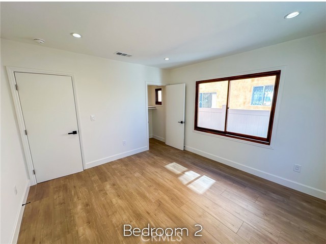 Detail Gallery Image 4 of 10 For 1642 5th Ave, Los Angeles,  CA 90019 - 3 Beds | 2 Baths