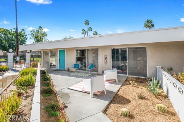 Detail Gallery Image 23 of 26 For 2033 E Ramon Rd 8b,  Palm Springs,  CA 92264 - 2 Beds | 2 Baths