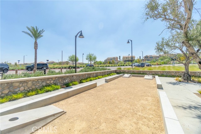 561 Yukon Rd, Rialto, CA 92377 photo 44