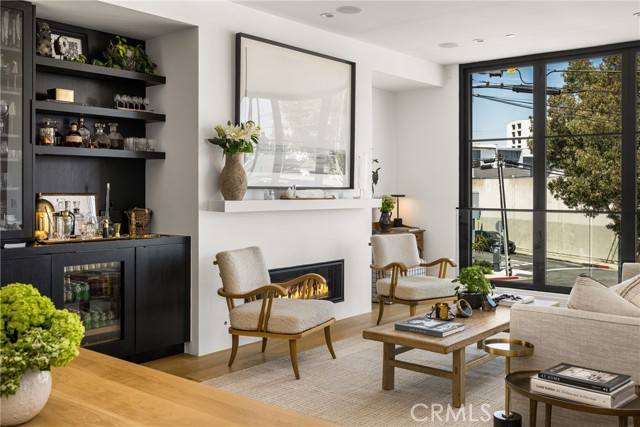 412 29th Street, Newport Beach CA: https://media.crmls.org/medias/b3894f41-5f87-462f-ae53-2c28a8bc5910.jpg