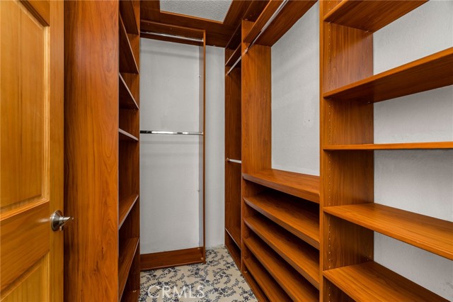5420 Sylmar Avenue, Sherman Oaks CA: https://media.crmls.org/medias/b3899871-b4e9-4177-ab0d-3869792f6ac2.jpg