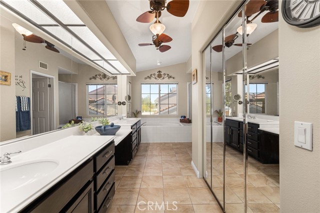 5601 Crestline Place, Rancho Cucamonga CA: https://media.crmls.org/medias/b389c6e9-c1cb-496a-b169-7ad2d8501ff6.jpg