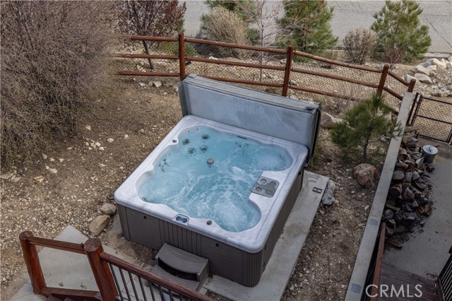 Detail Gallery Image 28 of 35 For 447 Windsong Pl, Big Bear Lake,  CA 92315 - 4 Beds | 3/1 Baths