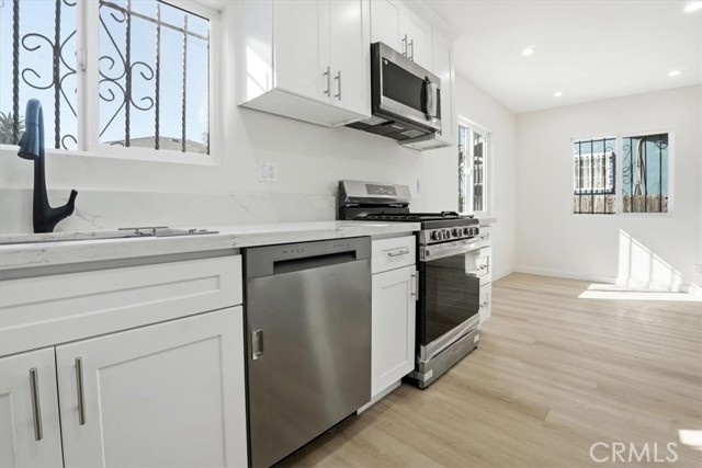 Detail Gallery Image 26 of 44 For 224 W 107th, Los Angeles,  CA 90003 - – Beds | – Baths