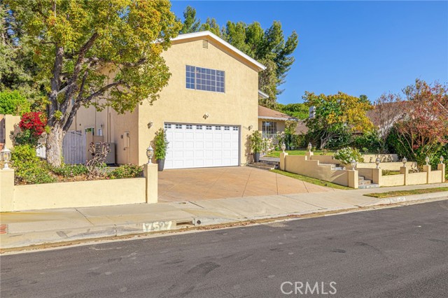 Detail Gallery Image 3 of 56 For 17527 Orna Dr, Granada Hills,  CA 91344 - 5 Beds | 6 Baths