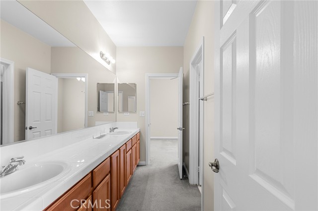 Detail Gallery Image 23 of 44 For 6758 N Shannon Ln, San Bernardino,  CA 92407 - 4 Beds | 3/1 Baths