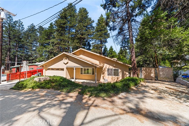 31686 Luring Pines Circle, Running Springs, CA 92382