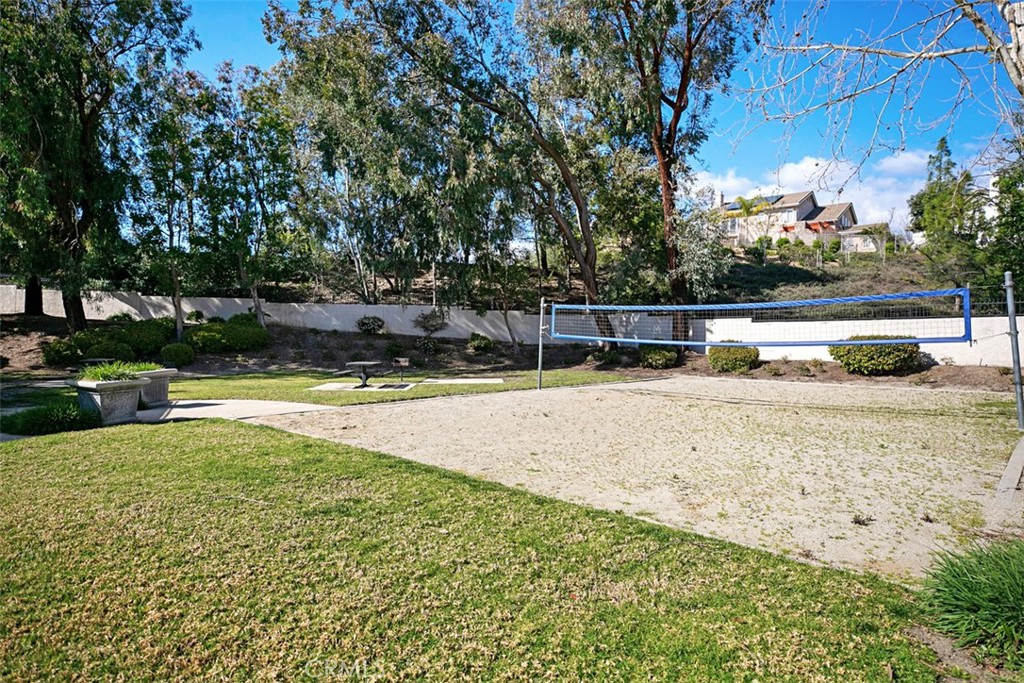 https://media.crmls.org/medias/b38bfa27-b201-4cef-b194-b4f2ecade00d.jpg?preset=X-Large