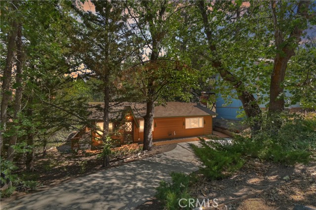 Detail Gallery Image 1 of 28 For 830 Villa Grove Ave, Big Bear Lake,  CA 92315 - 2 Beds | 1 Baths