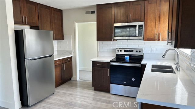 1811 Grand Avenue, Escondido, California 92027, 3 Bedrooms Bedrooms, ,2 BathroomsBathrooms,Residential,For Sale,Grand Avenue,SW24059236