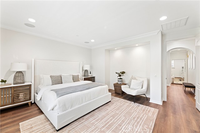 Detail Gallery Image 33 of 60 For 54 Valley Terrace, Irvine,  CA 92603 - 5 Beds | 4/1 Baths