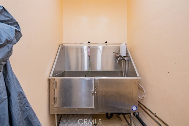 2950 Honolulu Avenue, La Crescenta CA: https://media.crmls.org/medias/b38fdfbd-1983-4ea9-933d-886f64798faa.jpg