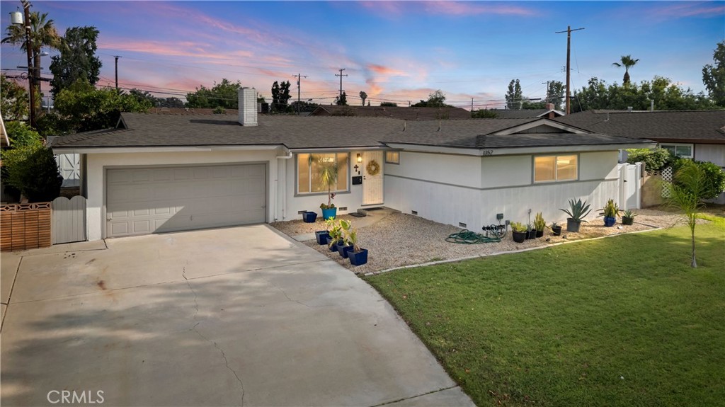 1352 W Granada