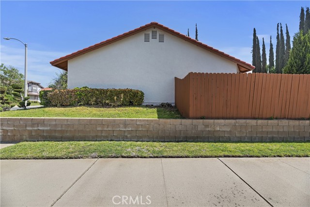 24185 Rimview Road, Moreno Valley CA: https://media.crmls.org/medias/b391d860-dfae-426b-bb5c-c2e21fd01cec.jpg