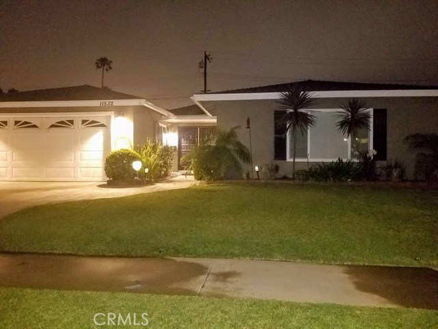 11532 Fireside Dr, Whittier, CA 90604