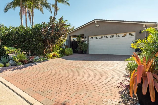 Detail Gallery Image 2 of 57 For 4001 Calle Abril, San Clemente,  CA 92673 - 3 Beds | 3 Baths