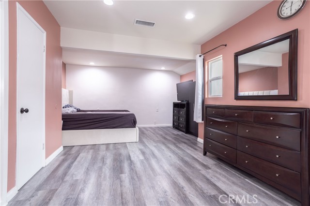 Detail Gallery Image 22 of 39 For 19127 Enadia, Reseda,  CA 91335 - 4 Beds | 2 Baths