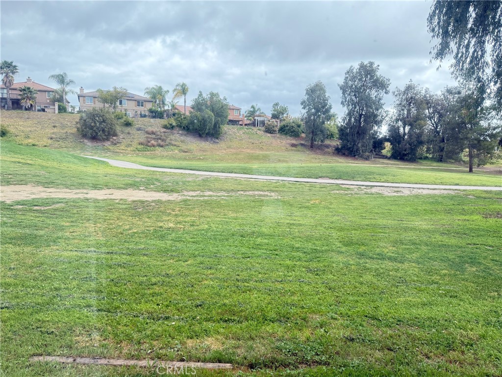 https://media.crmls.org/medias/b3945733-f404-418c-a559-c49fb1224113.jpg?preset=X-Large