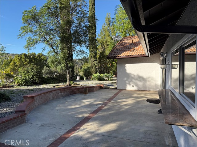 Detail Gallery Image 11 of 14 For 12839 Mclennan Ave, Granada Hills,  CA 91344 - 4 Beds | 2 Baths