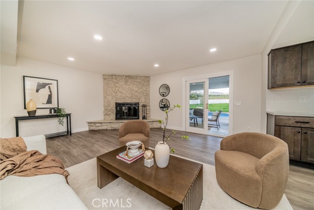 Detail Gallery Image 15 of 31 For 13627 Scenic Crest Dr, Yucaipa,  CA 92399 - 4 Beds | 2/1 Baths