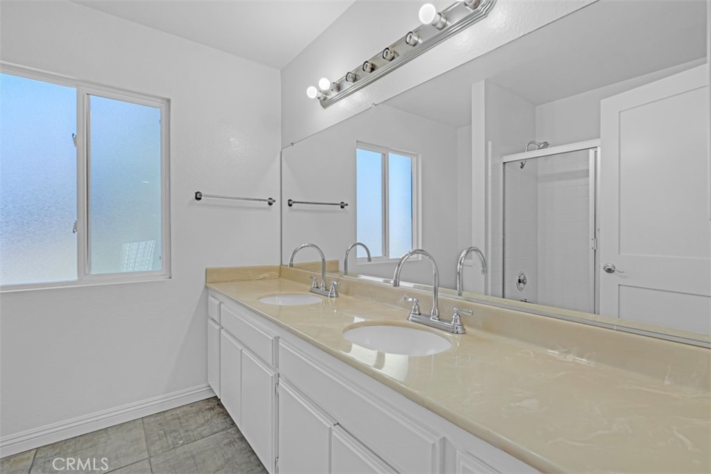 B394f827 D7f6 4f64 8183 15a8c177d9a6