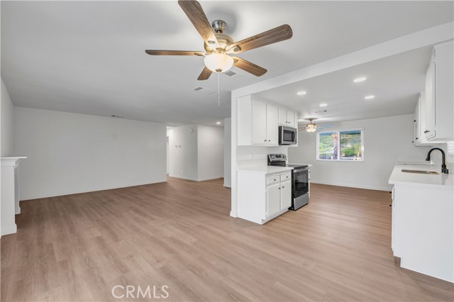 Detail Gallery Image 11 of 40 For 28320 Oregon, Menifee,  CA 92587 - 3 Beds | 2 Baths