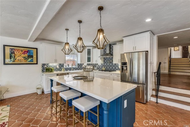 Detail Gallery Image 2 of 38 For 9 El Camino Real, Vallejo,  CA 94590 - 3 Beds | 3 Baths