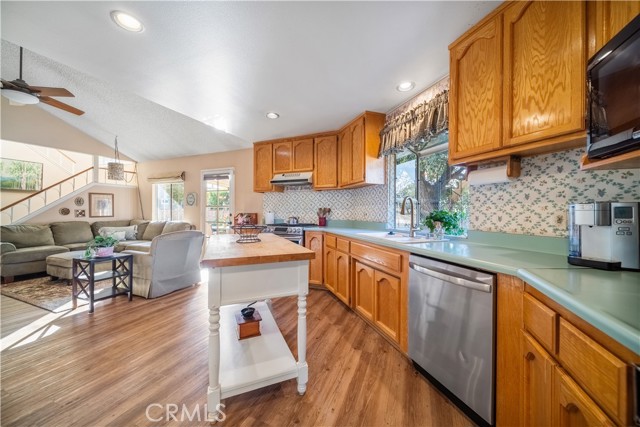 Detail Gallery Image 12 of 40 For 1363 Canyon View Dr, La Verne,  CA 91750 - 4 Beds | 2 Baths