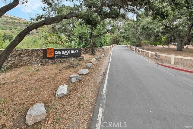 Detail Gallery Image 21 of 26 For 181 S Cross Creek Rd #E,  Orange,  CA 92869 - 1 Beds | 1 Baths