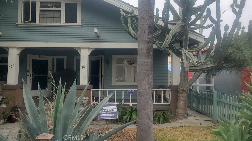 463 W 12th