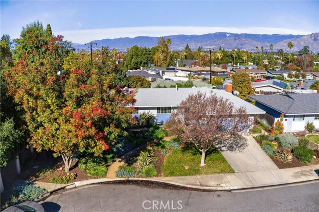 Detail Gallery Image 3 of 23 For 201 Primrose, Redlands,  CA 92373 - 4 Beds | 2 Baths