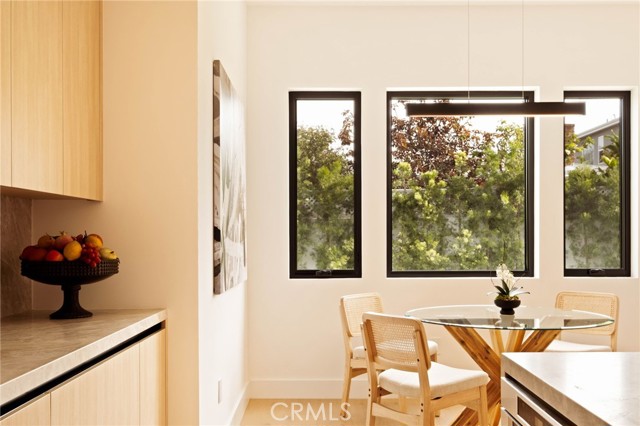 Detail Gallery Image 9 of 26 For 3962 Alla, Los Angeles,  CA 90066 - 4 Beds | 4/1 Baths