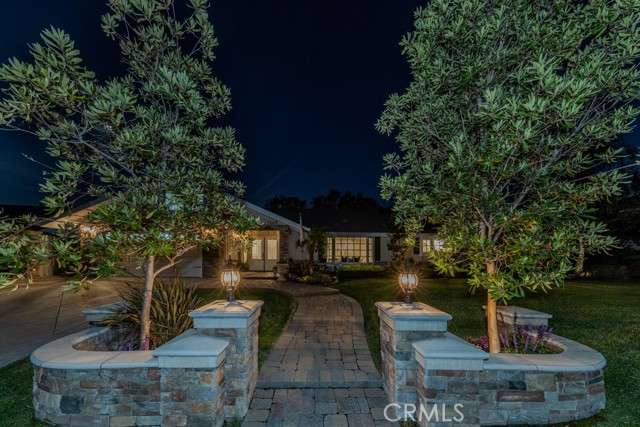Detail Gallery Image 9 of 66 For 1448 W Domingo Rd, Fullerton,  CA 92833 - 4 Beds | 2 Baths