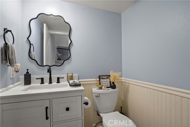 Detail Gallery Image 12 of 37 For 10030 Owensmouth Ave #8,  Chatsworth,  CA 91311 - 2 Beds | 2 Baths