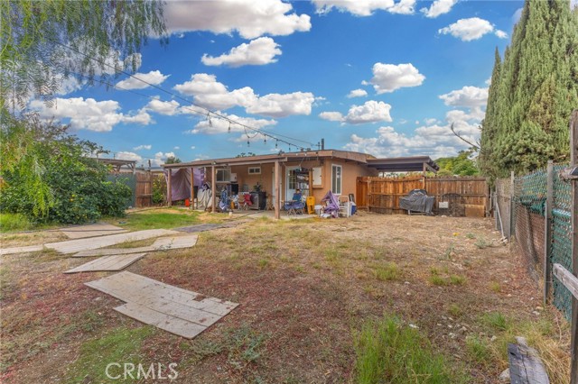 Detail Gallery Image 18 of 19 For 18585 14th, Bloomington,  CA 92316 - 2 Beds | 1 Baths