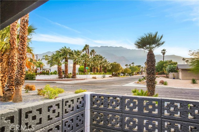 Detail Gallery Image 9 of 75 For 2660 N Farrell Dr, Palm Springs,  CA 92262 - 3 Beds | 2 Baths