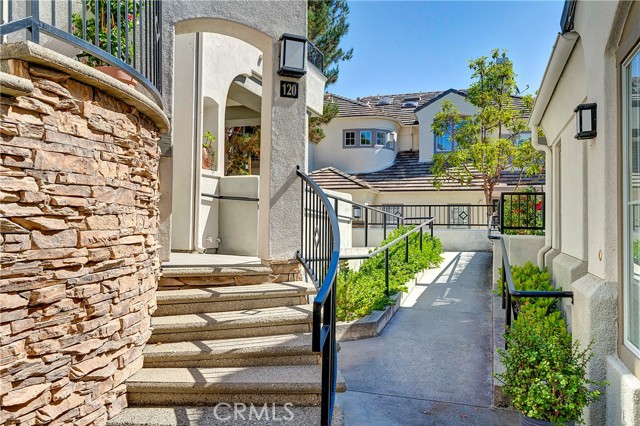 Detail Gallery Image 1 of 52 For 120 La Mirage, Aliso Viejo,  CA 92656 - 2 Beds | 2 Baths