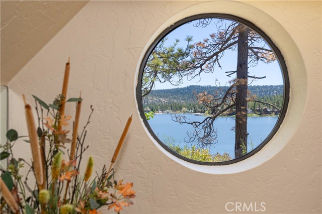 Detail Gallery Image 35 of 47 For 39451 Lake Dr, Big Bear Lake,  CA 92315 - 4 Beds | 3 Baths