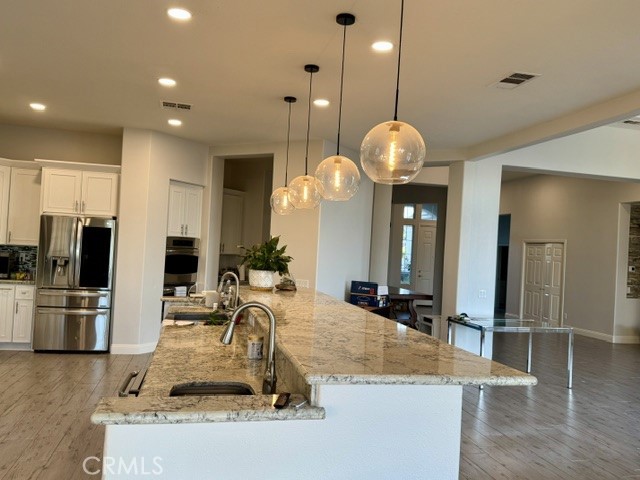 17287 Grove Drive, Riverside CA: https://media.crmls.org/medias/b399e42b-9a95-4c13-b355-b16ea257d89a.jpg