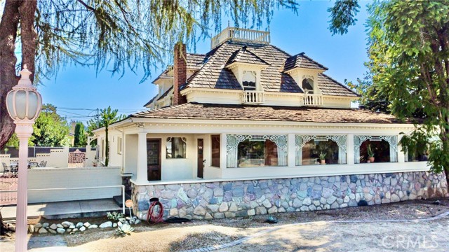 Image 3 of 41 For 2048 Mentone Boulevard