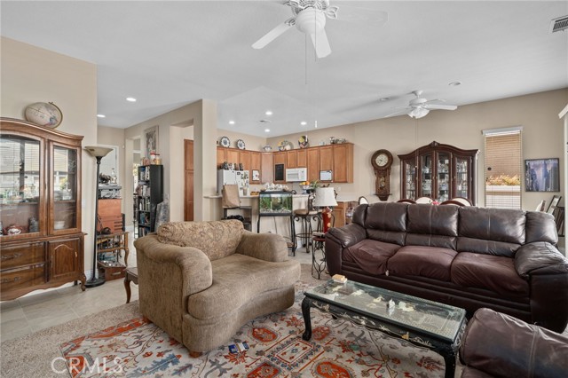 Detail Gallery Image 8 of 41 For 19478 Big Horn, Apple Valley,  CA 92308 - 2 Beds | 2 Baths