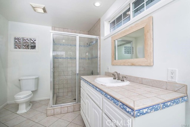 Image 24 of 31 For 3628 Lomina Avenue