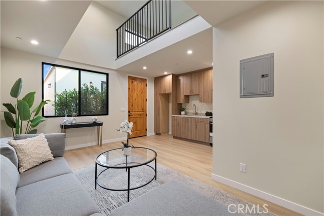 Detail Gallery Image 64 of 73 For 4026 Garden Ave, Los Angeles,  CA 90039 - 5 Beds | 4/2 Baths