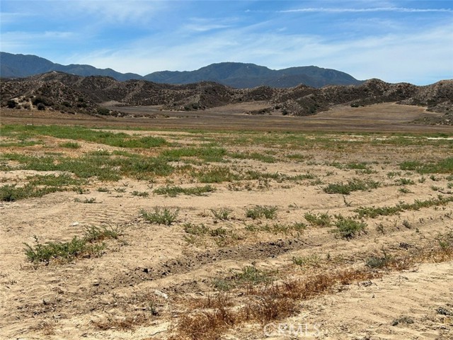 44350 Sage RD Road, Aguanga CA: https://media.crmls.org/medias/b39d5176-6482-4e73-8a59-f104f86d8753.jpg