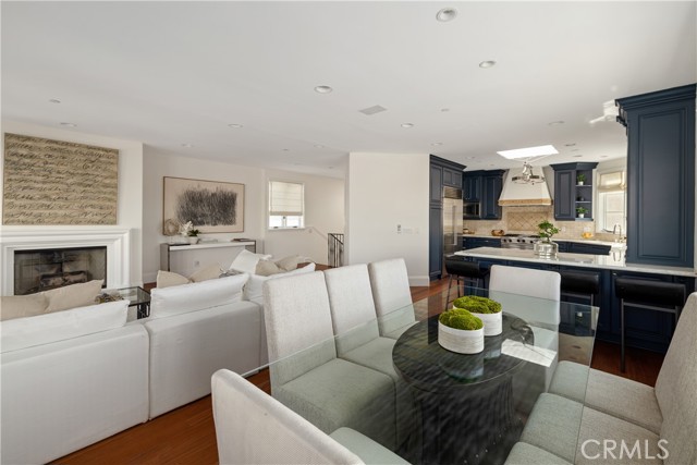2211 Vista Drive, Manhattan Beach, California 90266, 3 Bedrooms Bedrooms, ,3 BathroomsBathrooms,Residential,Sold,Vista,SB21197291