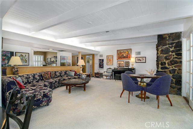 Detail Gallery Image 6 of 32 For 13943 Margate St, Sherman Oaks,  CA 91401 - 4 Beds | 3 Baths