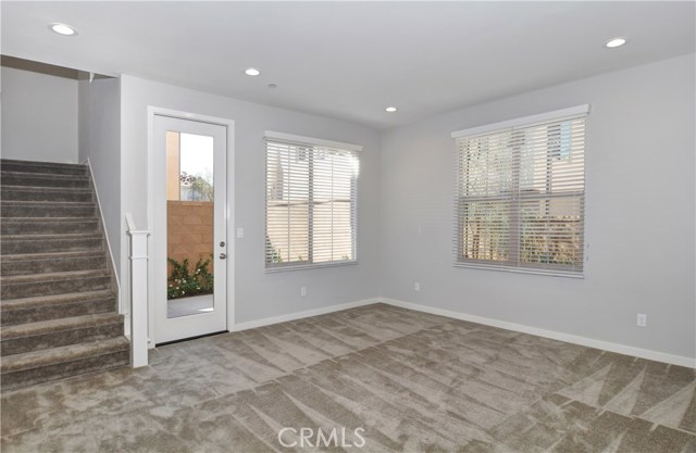 Detail Gallery Image 6 of 16 For 123 Quiet Grove, Irvine,  CA 92618 - 3 Beds | 2/1 Baths